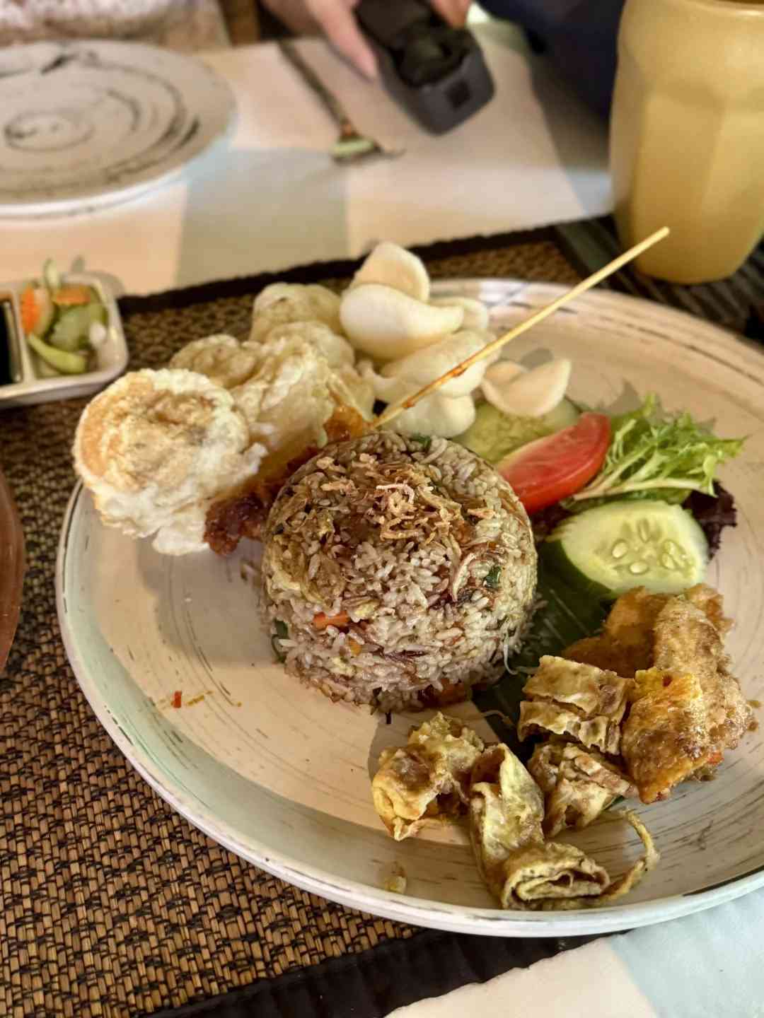 🇮🇩｜バリ料理体験：ゴングレストランでのおすすめ料理 🌟