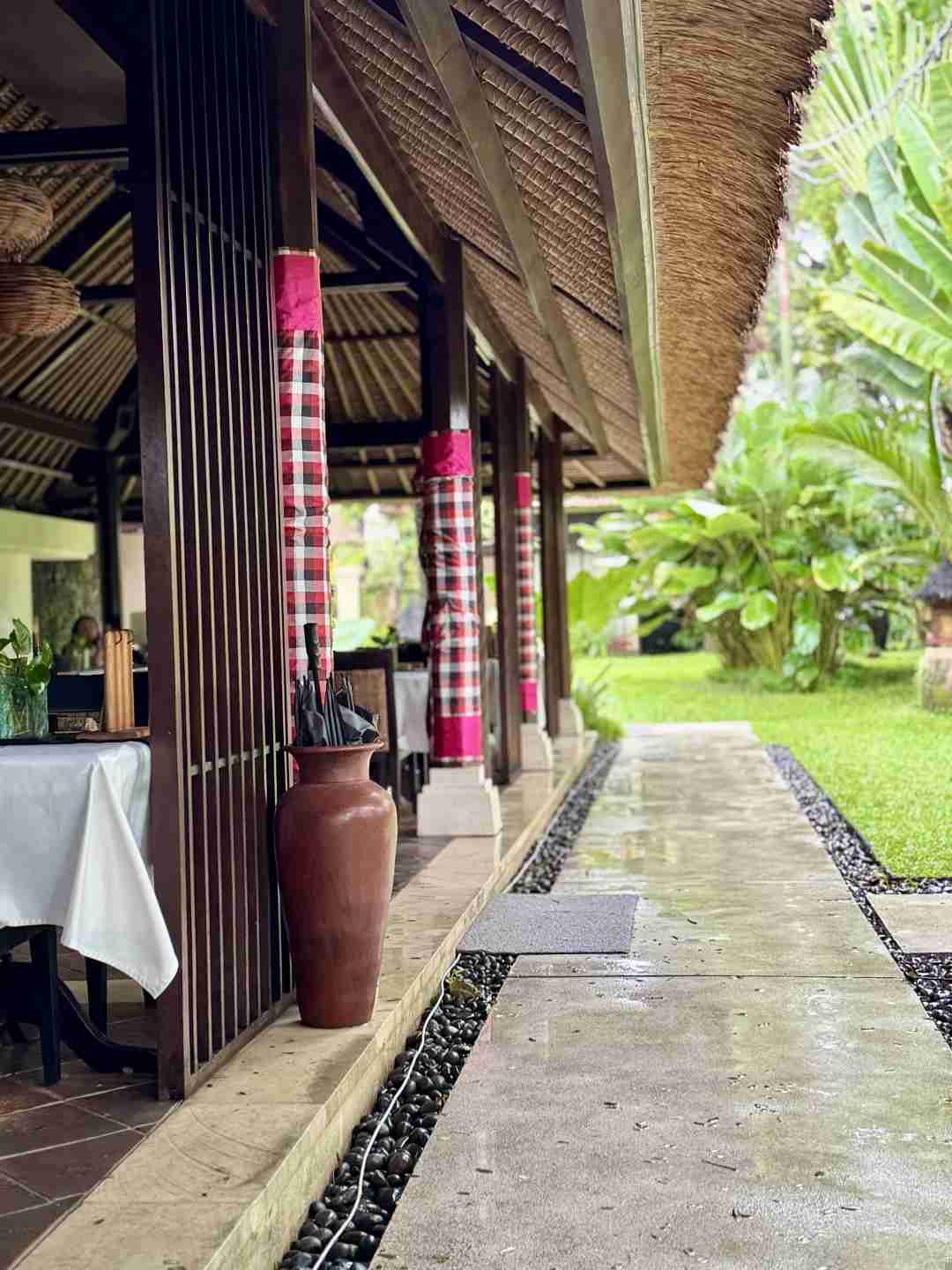 🇮🇩｜バリ料理体験：ゴングレストランでのおすすめ料理 🌟