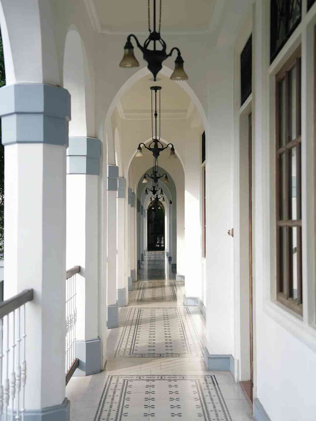 🇮🇩｜Discover the Charm: Stopped Specially in Surabaya for This Century-Old Hotel Experience