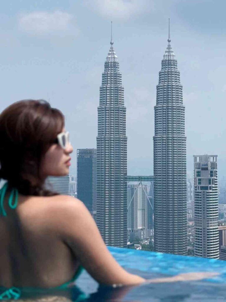 🔥12h Layover in Kuala Lumpur: Follow for Ultimate Photo-Worthy Spots & Tips