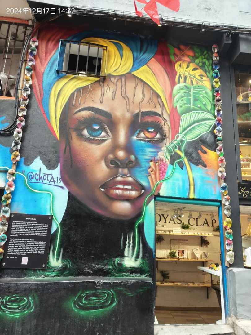 Best Hiking Trails in Comuna 13 Medellin Colombia for Adventure