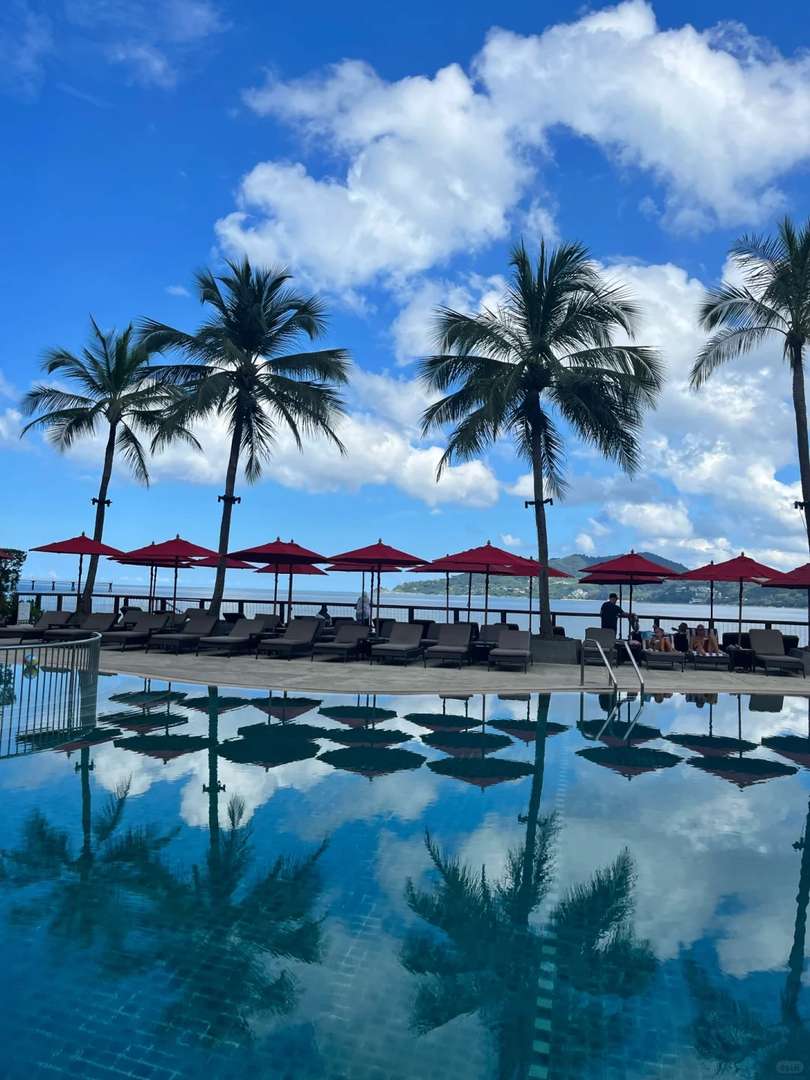 Best Phuket Hotels: Choose Between Kalima Resort & Amari Vogue
