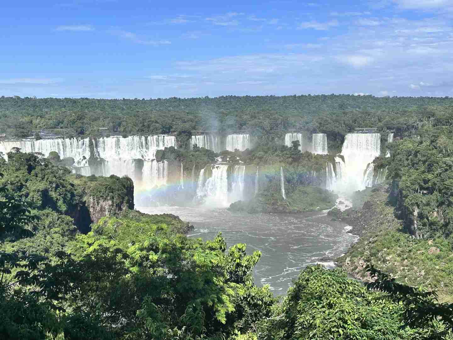Aventure Solitaire Courageuse : Exploration des Chutes d'Iguazu en Argentine