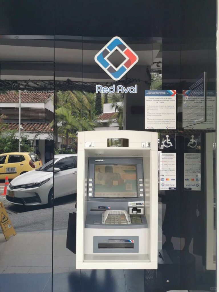 Colombia Currency Exchange: Phone Guide and Solutions for Travelers