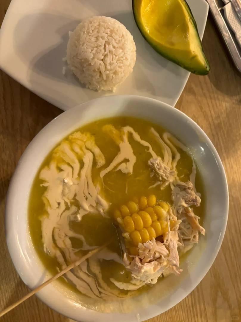 Colombia Travel Guide: Bogota Attractions and Local Tips 🇨🇴