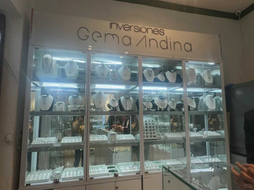 Colombian Muzo Emerald: Buy Authentic Loose Gemstones Online
