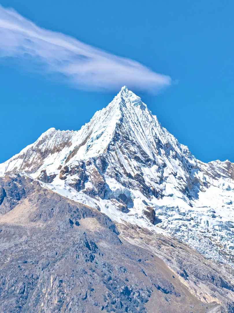 Discover the Less-Traveled Padron Hike in Peru for Stunning Views