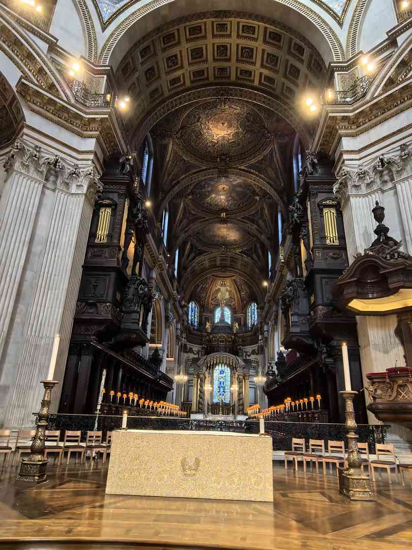 Expérience de la Prière du Soir à la Cathédrale Saint-Paul à Londres