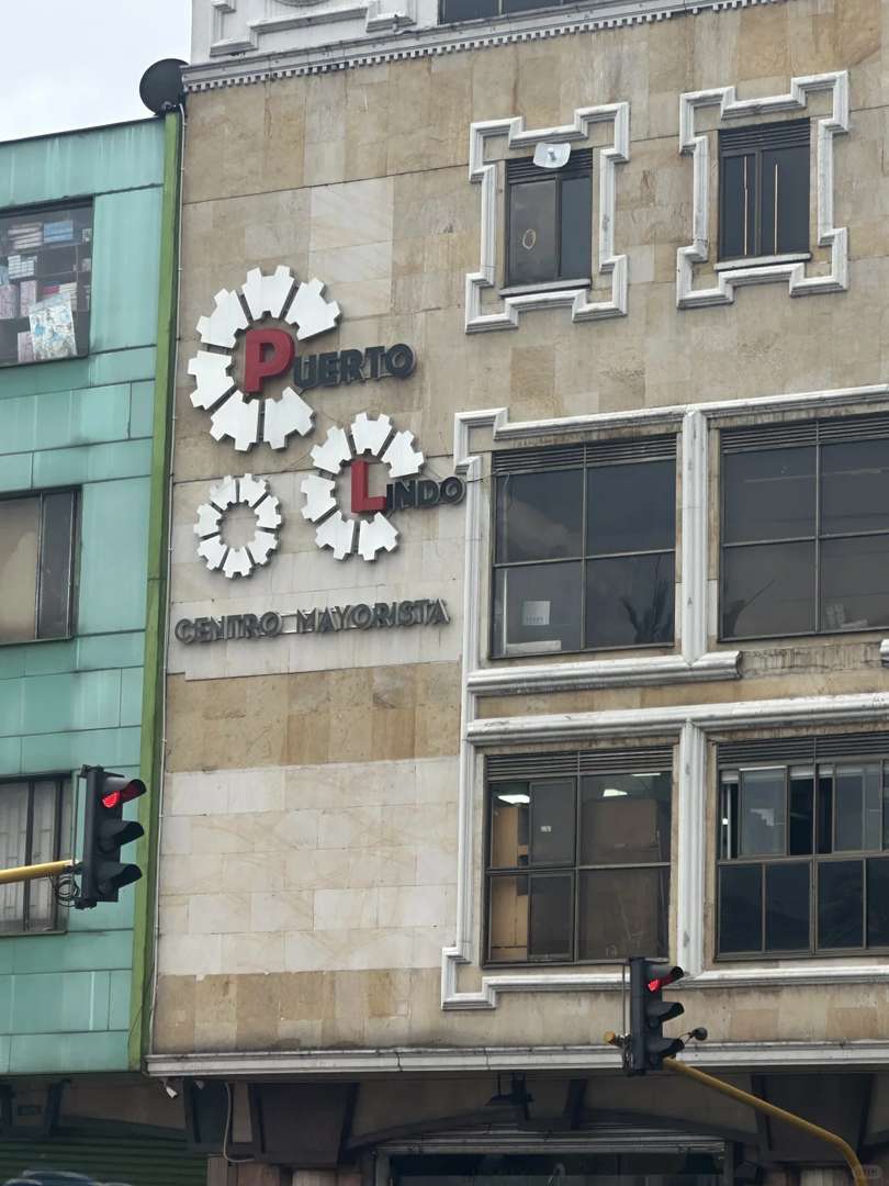 Exchange Money in Bogota: Successfully Visiting Seven Banks for the Best Rates