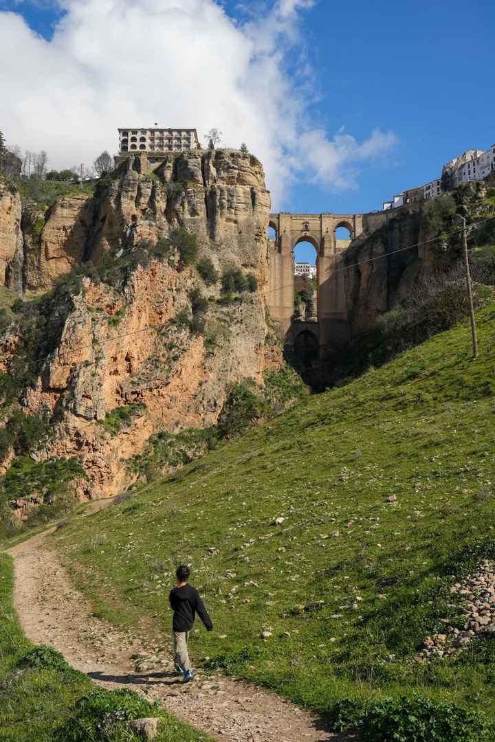 Expérience d'une Location de Voiture de 9 Jours en Auto-Stop en Espagne