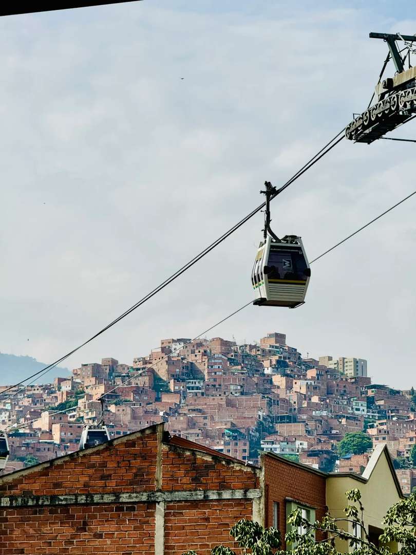Experience the Affordable Six-Yuan Cable Car Ride in China