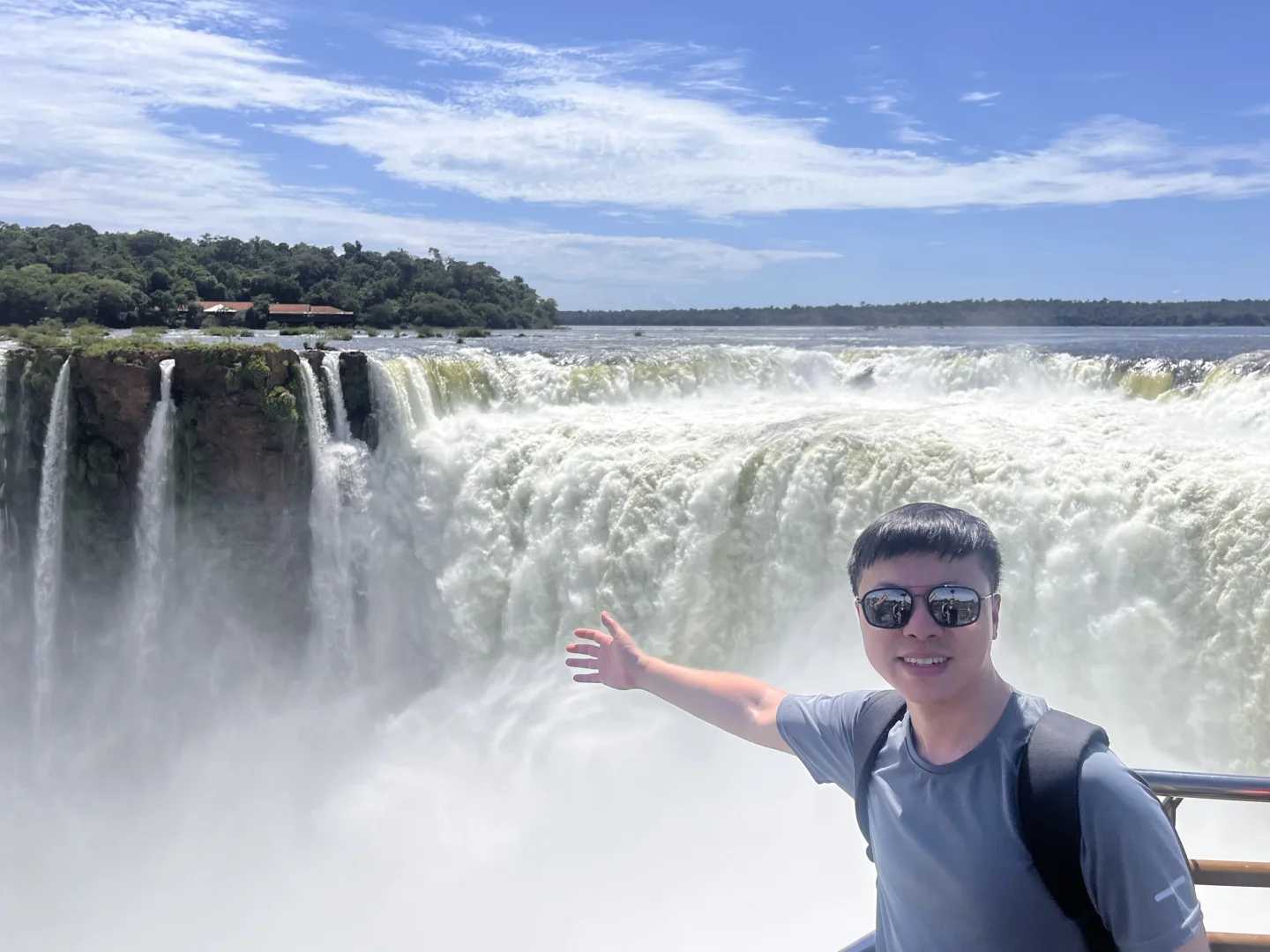 Experience the Iguazu Falls: 10-Hour Tour Spanning Two Countries