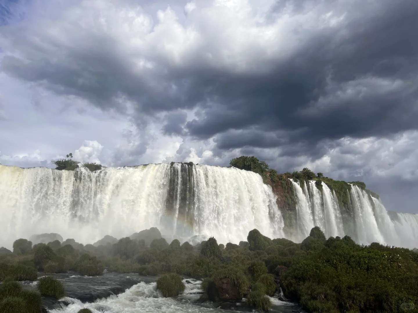 Experience the Iguazu Falls: 10-Hour Tour Spanning Two Countries