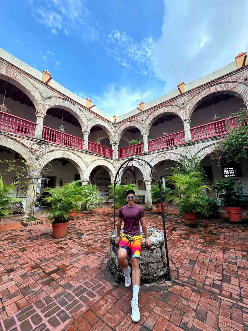 Explore Cartagena, Colombia: A Traveler's Guide to South American Gems