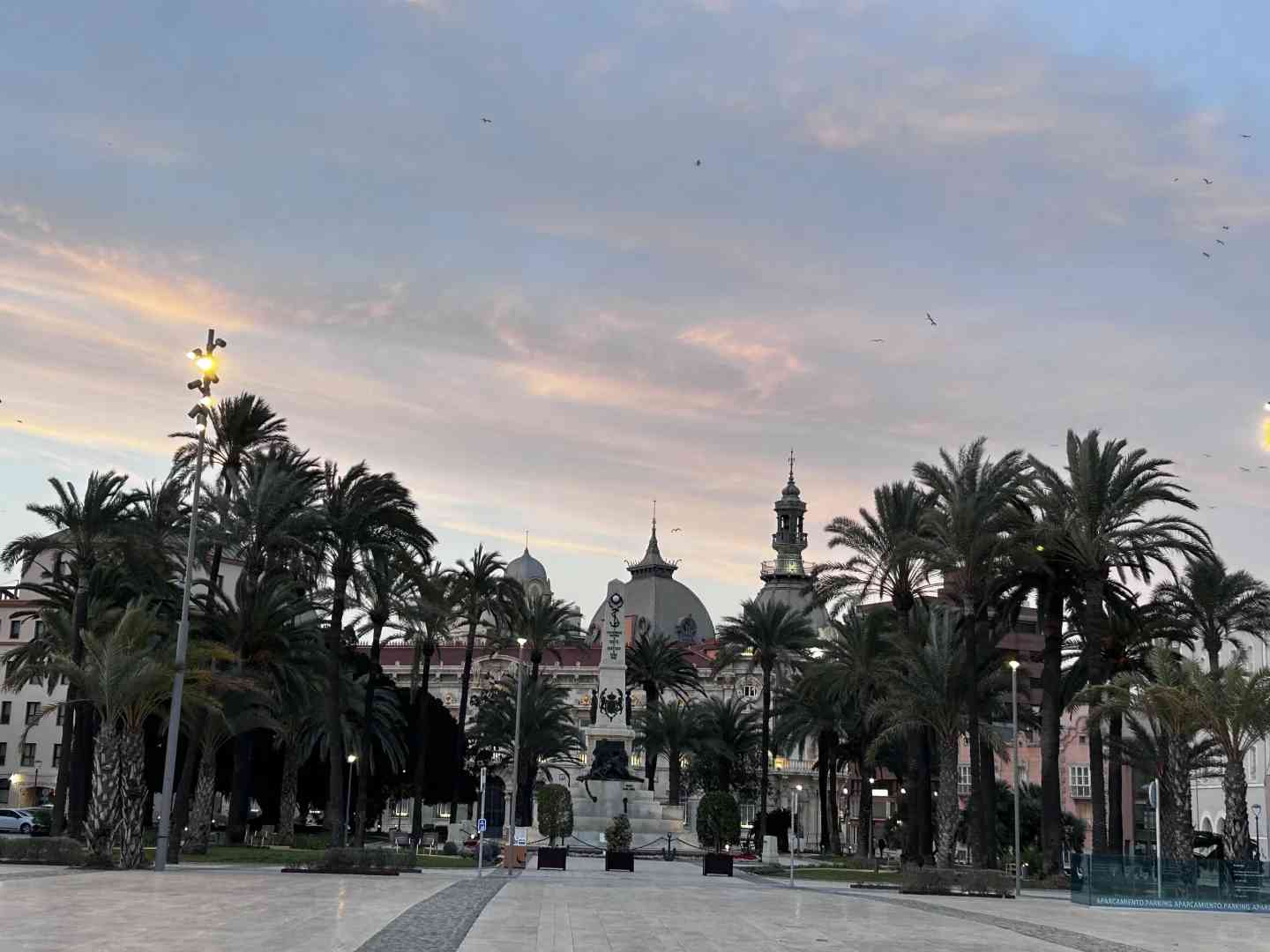 Explore Cartagena's Rich History and Stunning Beauty in Colombia