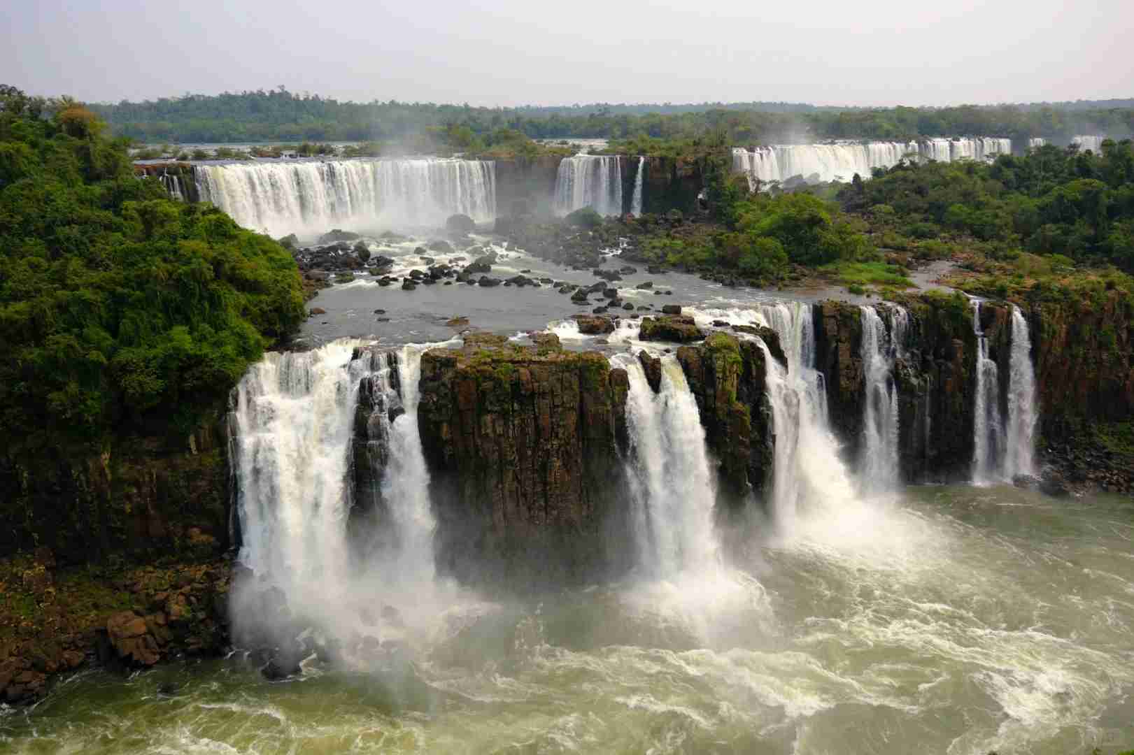 Explore Iguazu Falls: Iconic Filming Location in Wong Kar-wai Movies