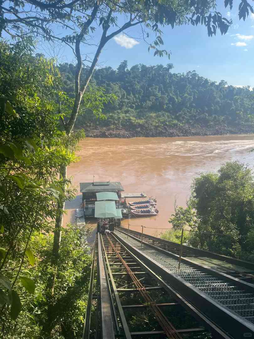 Explorer les chutes d'Iguazu du côté brésilien : un guide détaillé pour les voyageurs