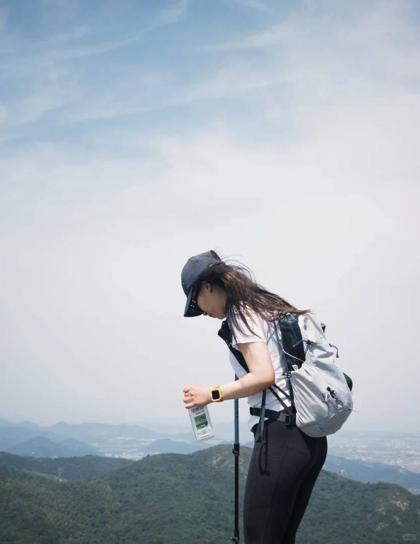 Explore Kǎolǎo Mountain: Ningbo's Breathtaking Rio de Janeiro-esque Destination