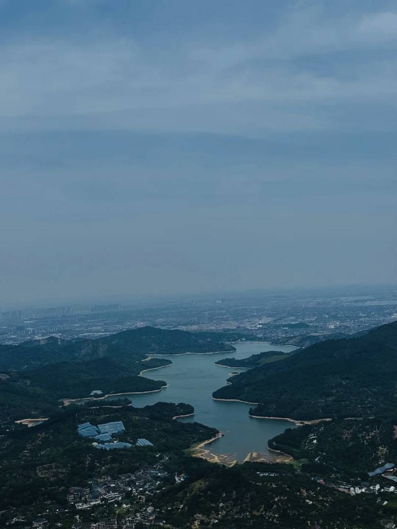 Explore Kǎolǎo Mountain: Ningbo's Breathtaking Rio de Janeiro-esque Destination