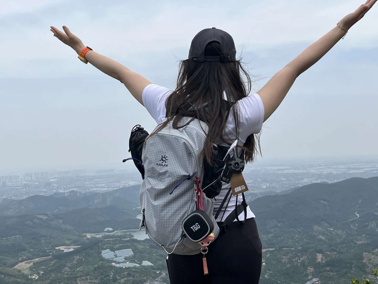 Explore Kǎolǎo Mountain: Ningbo's Breathtaking Rio de Janeiro-esque Destination