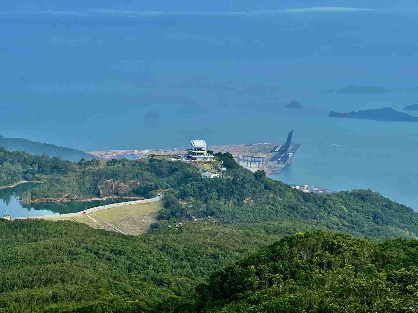 Explore Shenzhen's Rio de Janeiro Version: 15-Minute Trek to Ya Po Di Peak