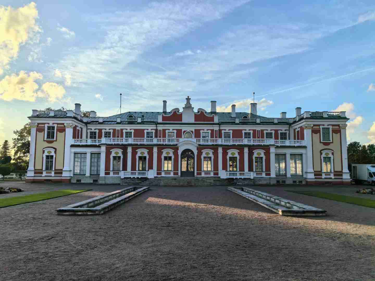 Explorer Tallinn Kadriorg Palace, Parc et Plage Proche