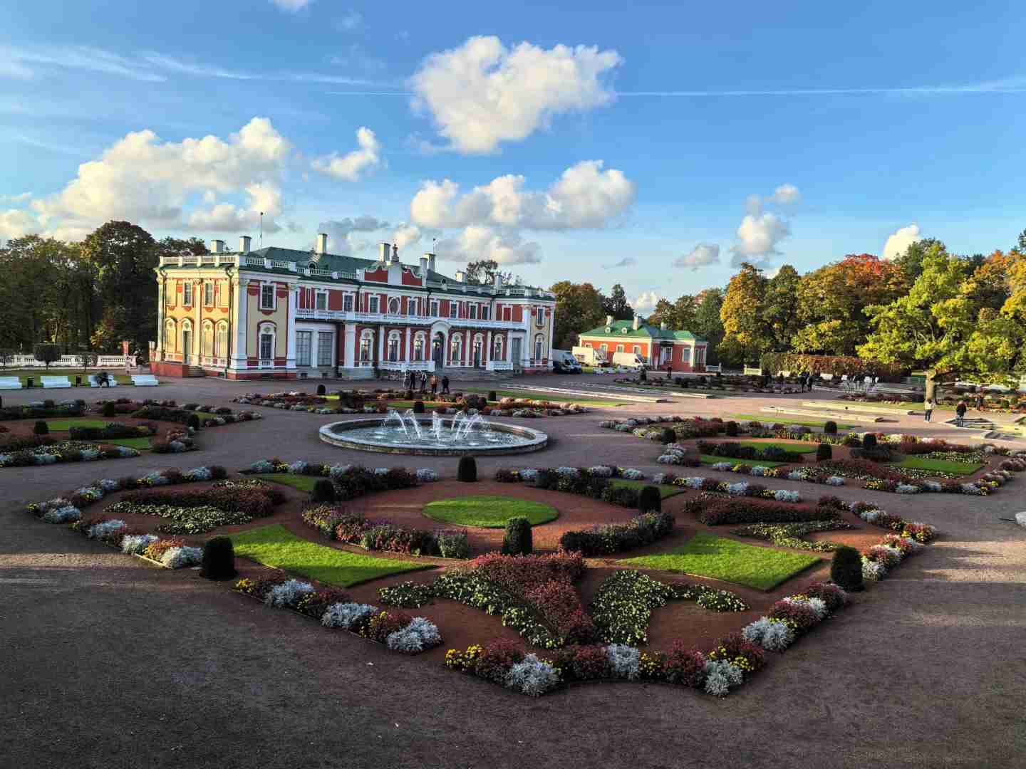 Explorer Tallinn Kadriorg Palace, Parc et Plage Proche