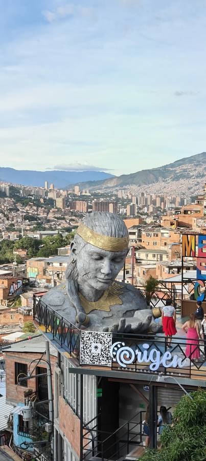 Explore Zone 13 Medellin: Half-day Itinerary for Travelers