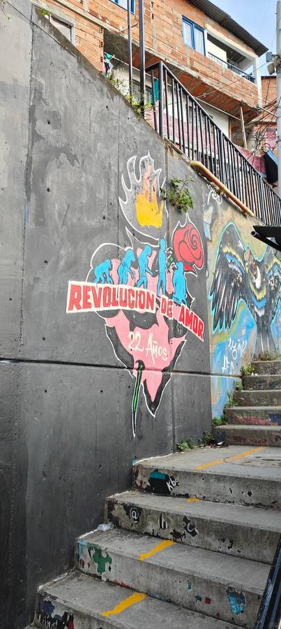 Explore Zone 13 Medellin: Half-day Itinerary for Travelers