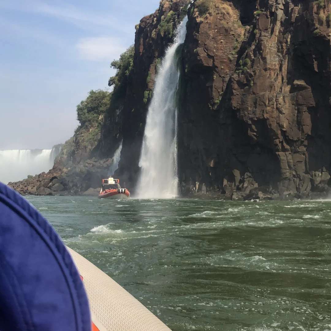 Explora a Deslumbrante Beleza das Cataratas do Iguaçu no Brasil