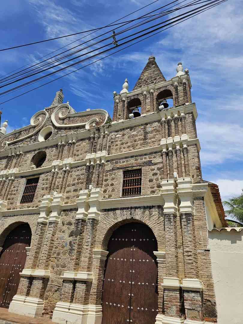 Explore the Charm of Towns Near Medellin, Colombia | Best Tour Guide
