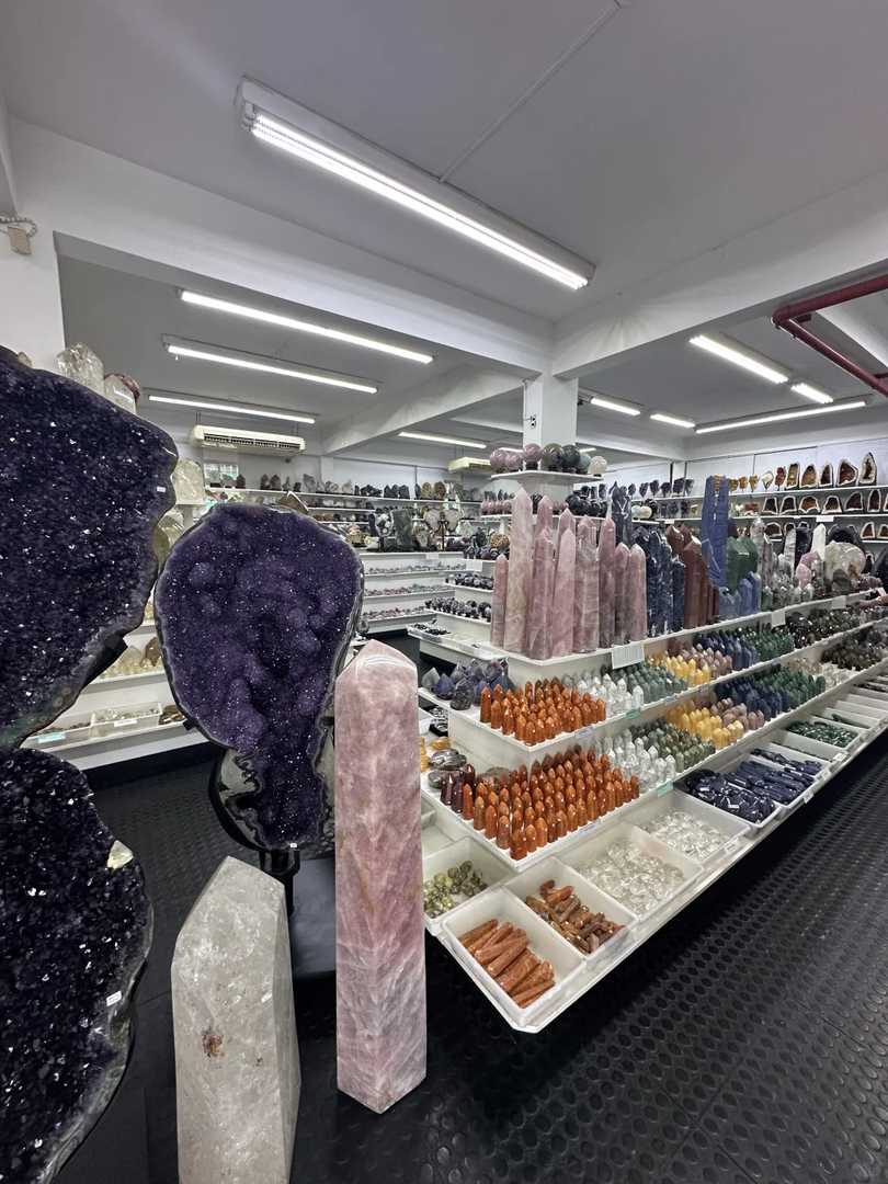 Explore the Crystal and Gem Factory in São Paulo Brazil | Unique Souvenirs
