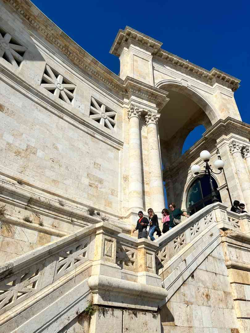 Explore the Hidden Gems of Italian Caliria Island | Travel Guide
