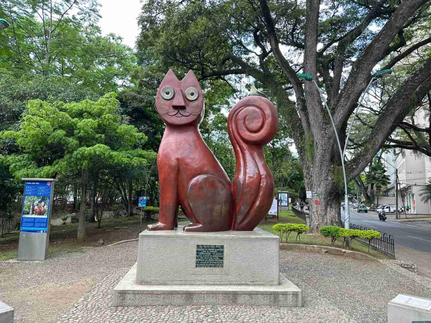 Exploring Cali, Colombia: First-Time Visitor Experiences and Insights