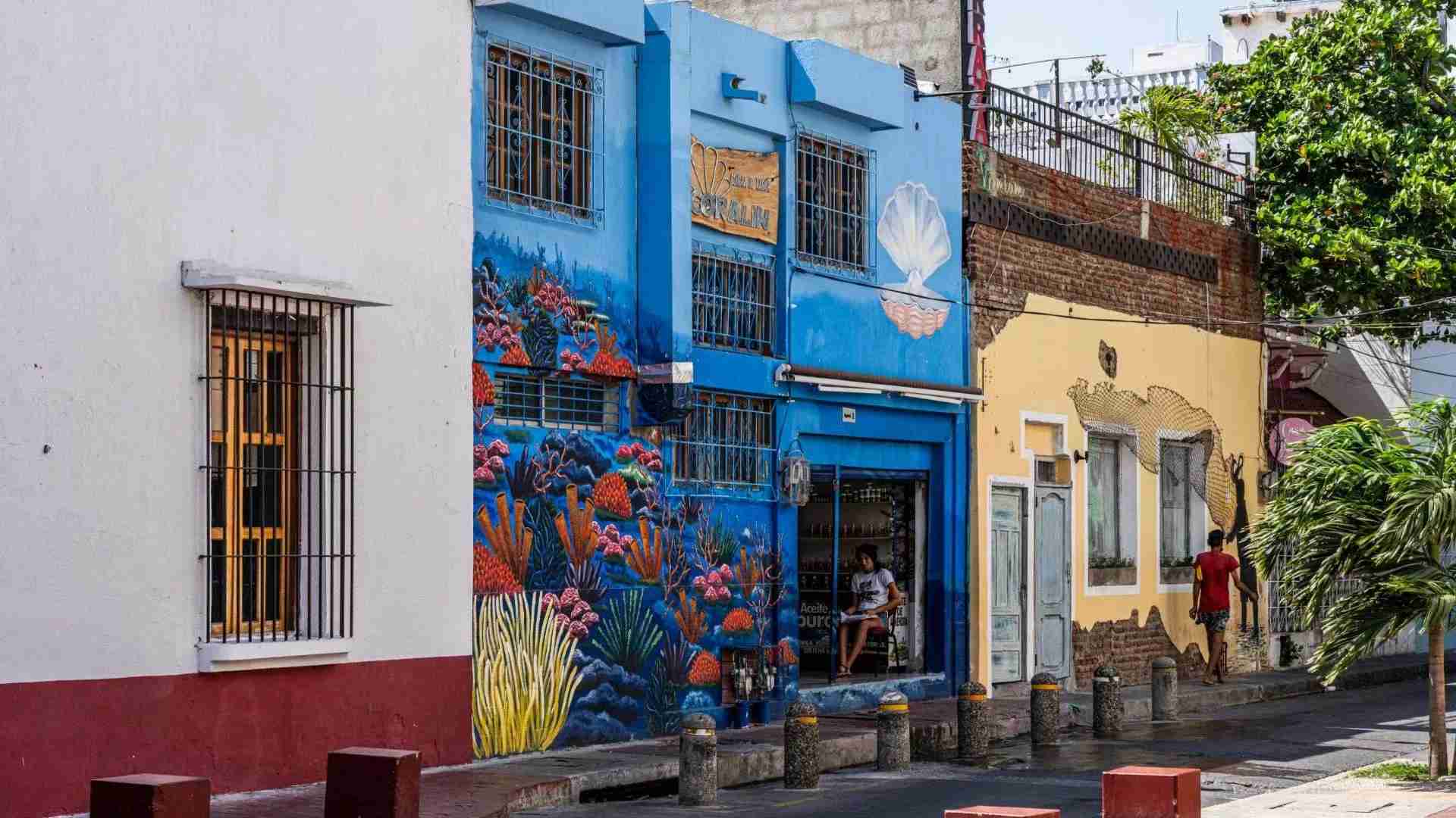 Exploring Santa Marta's Historical Sites & Coastal Beauty for Travelers