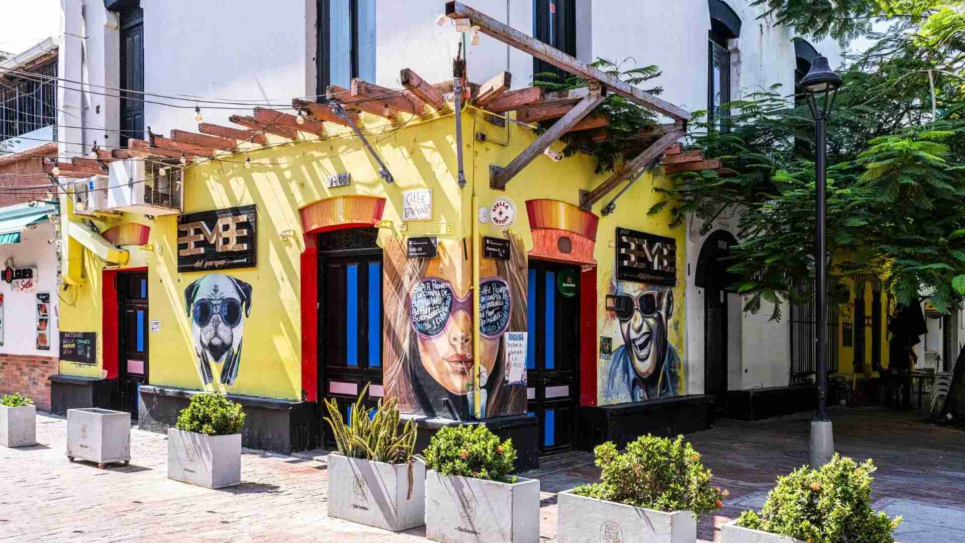 Exploring Santa Marta's Historical Sites & Coastal Beauty for Travelers