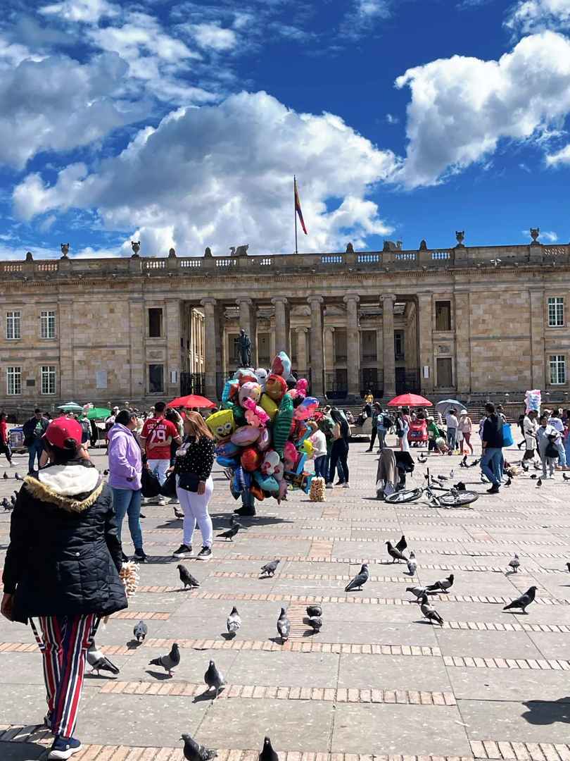 تجربة تاجر أجنبي في جولة العالم في بوغوتا، كولومبيا 🇨🇴