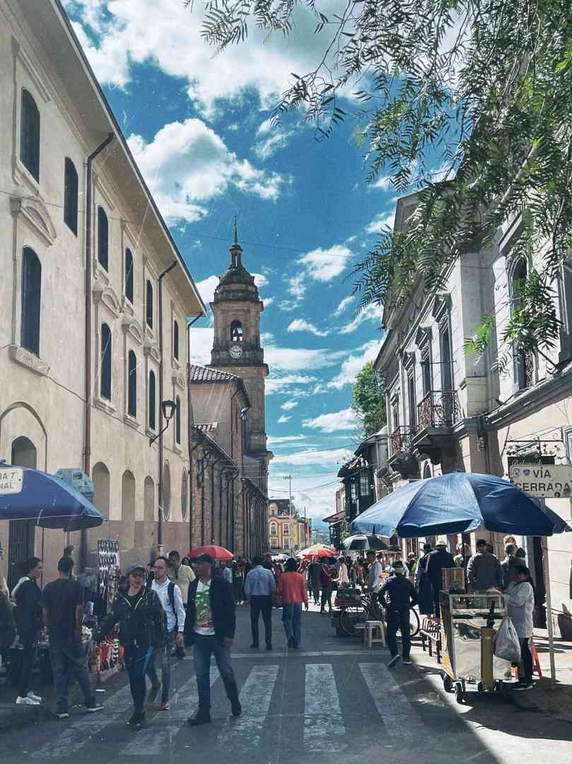 تجربة تاجر أجنبي في جولة العالم في بوغوتا، كولومبيا 🇨🇴