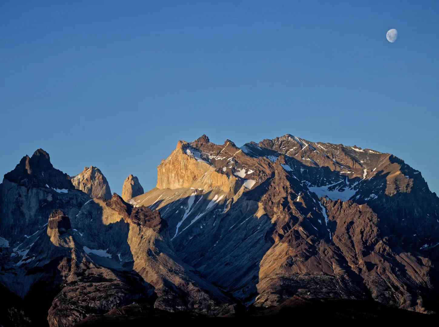 How to Plan a Budget-Friendly Self-Guided Tour of Torres del Paine Routes?