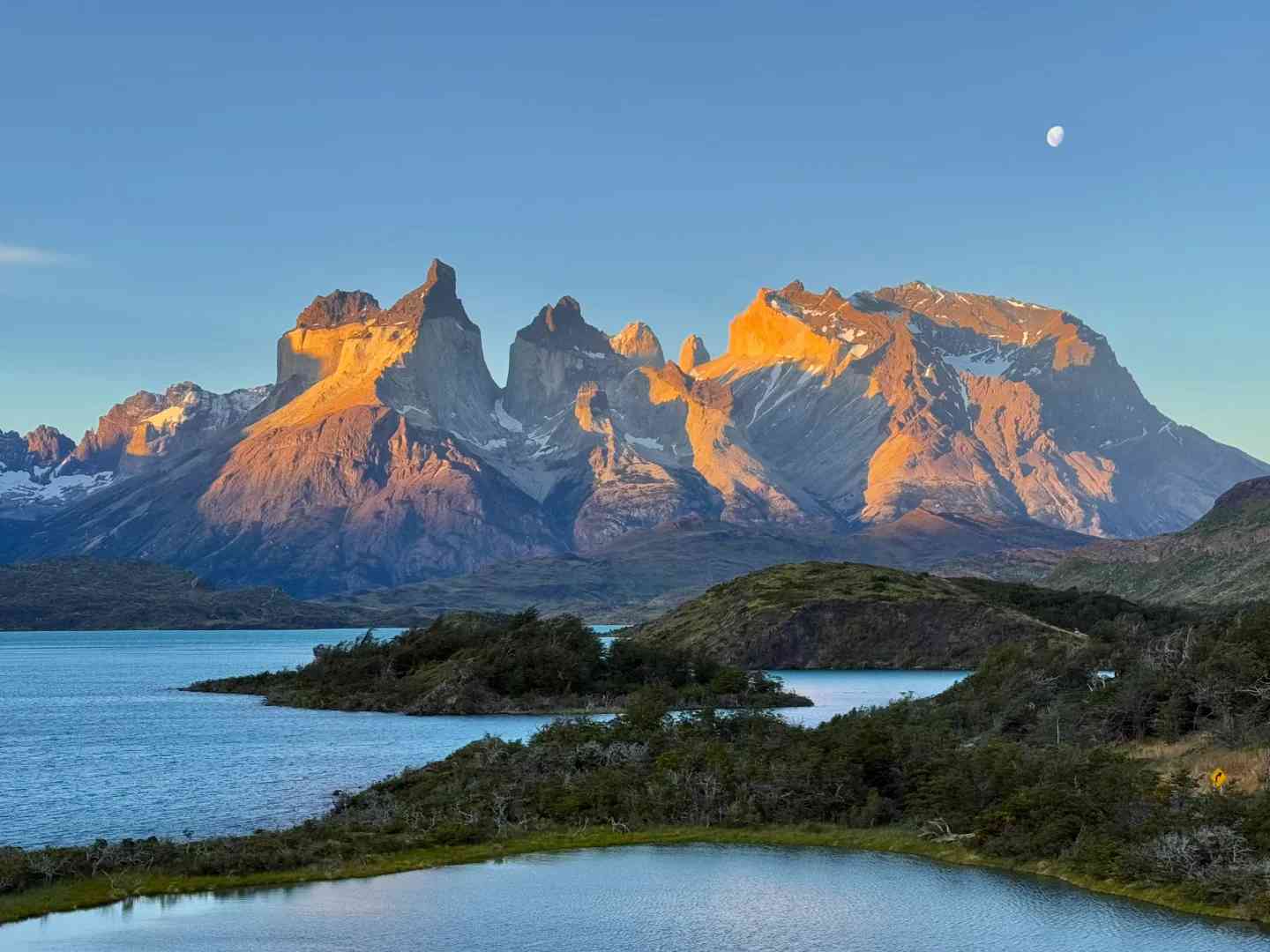 How to Plan a Budget-Friendly Self-Guided Tour of Torres del Paine Routes?