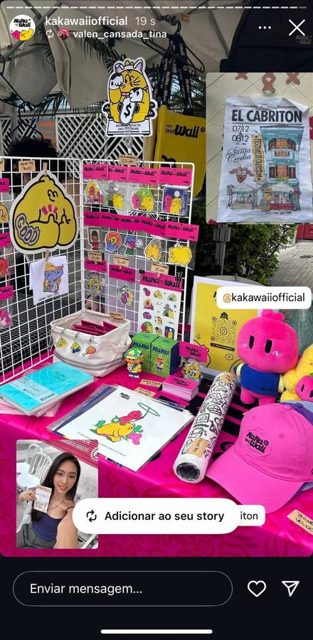 How to Set Up a Successful Stall at the Brazilian Art Market | Photo Guide