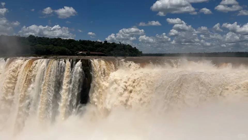 Iguazu Falls Argentina 2-Day 1-Night Tour Itinerary and Travel Tips