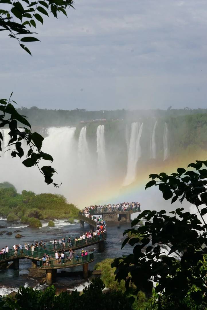 Iguazu Falls: Brazil & Argentina Border | Natural Wonders