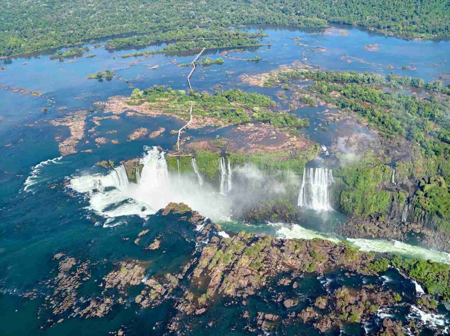 Iguazu Falls Brazil: Best Helicopter Tours, Scenic Spots & Bird Park for Solo Travelers