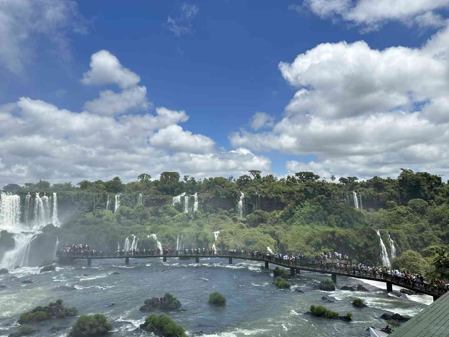 Iguazúfälle Brasilien vs Argentinien: Welche Seite bietet die bessere Erfahrung?