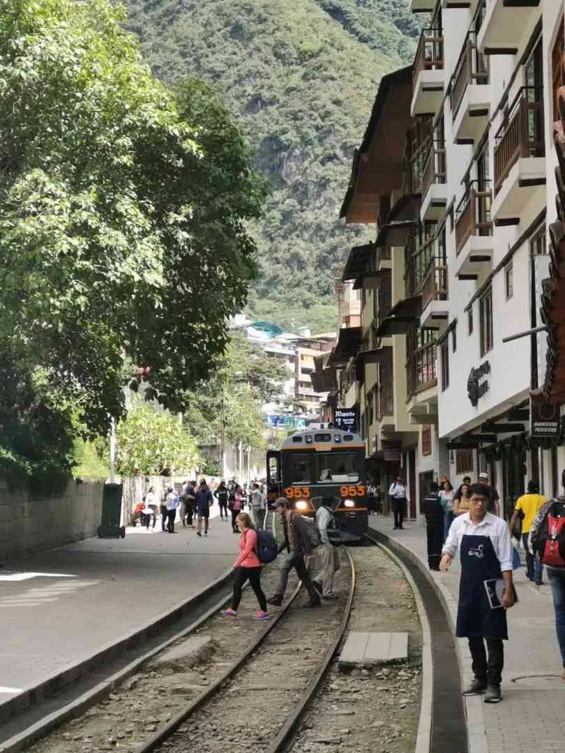 Inca Trail Hiking Guide: Detailed Map and Packing Tips for Your Trek