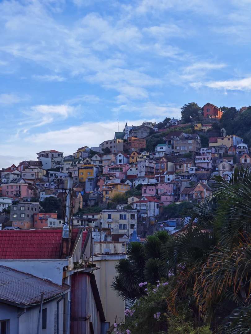 Madagascar Meteorite Travelogue: Day 2 Exploration Record