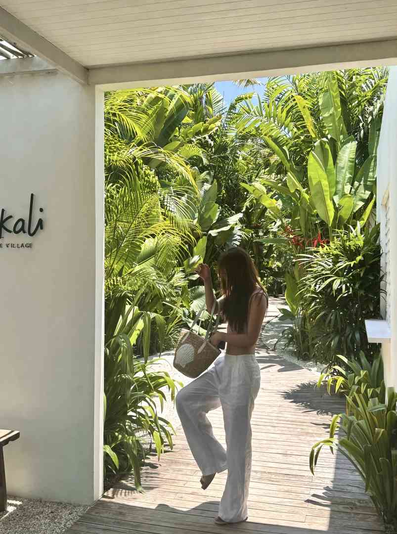 Makali: Canggu's Charming White House for Digital Nomads