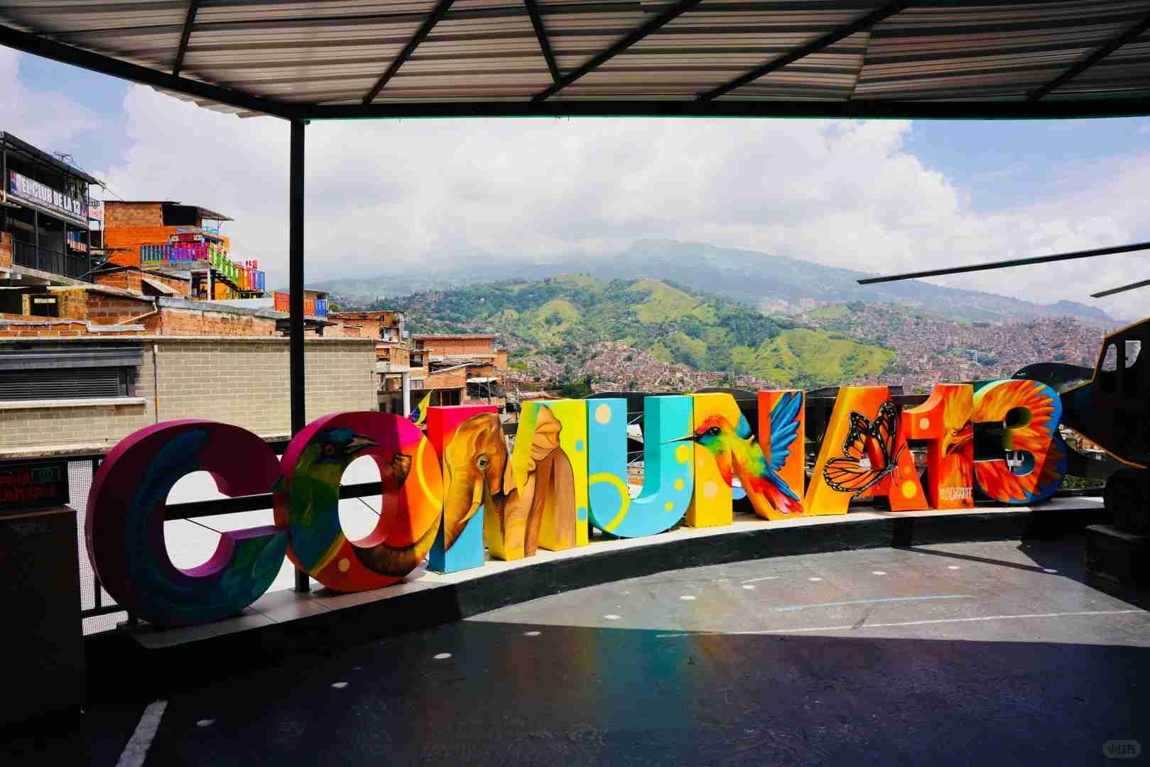 Medellin City Tour: Explore Hidden Gems with Local Guides