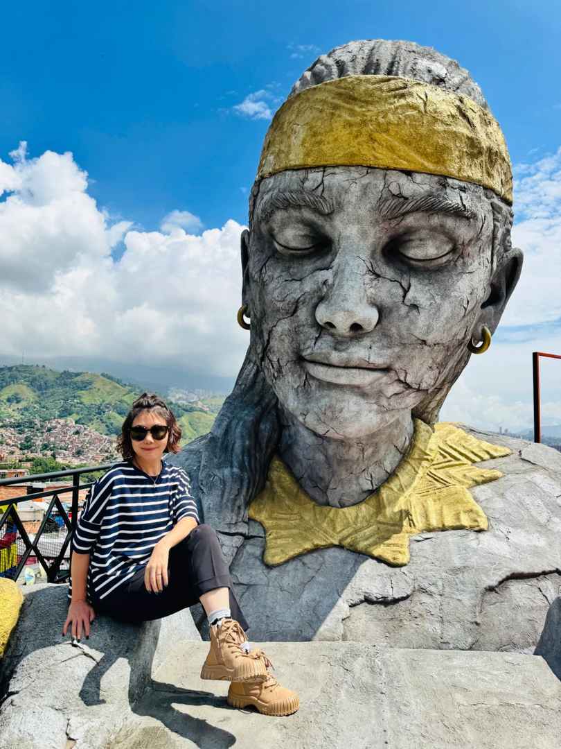 Medellin City Tour: Explore Hidden Gems with Local Guides